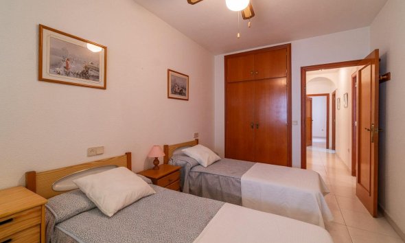 Resale - Apartment - Torrevieja - Playa del cura