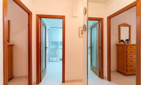 Resale - Apartment - Torrevieja - Playa del cura