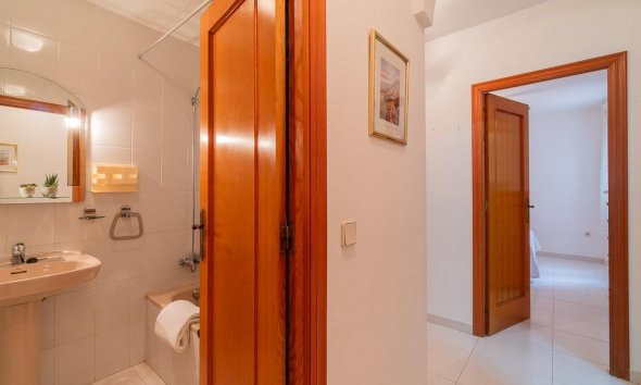 Resale - Apartment - Torrevieja - Playa del cura