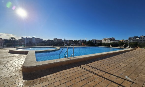 Resale - Apartment - Orihuela Costa - La Zenia