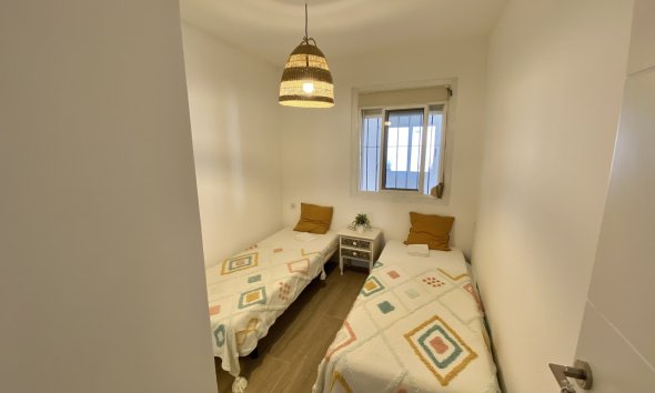 Resale - Bungalow - Orihuela Costa - Playa Flamenca