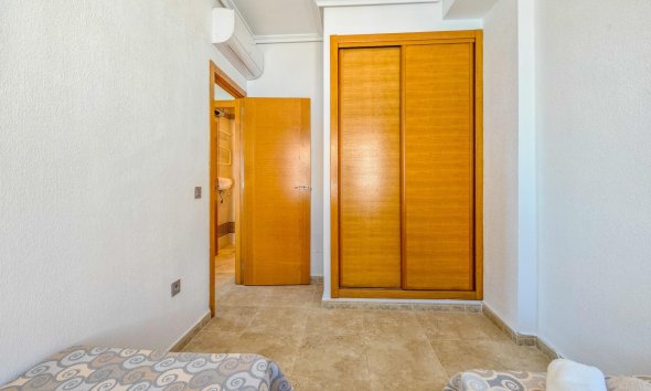 Resale - Villa - Torrevieja - La Mata