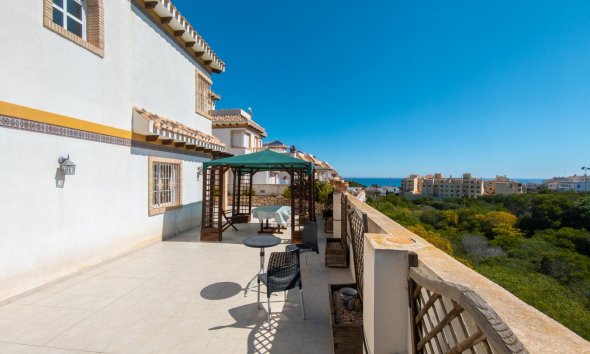 Resale - Villa - Torrevieja - La Mata
