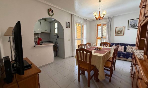 Resale - Apartment - Torrevieja - Acequion