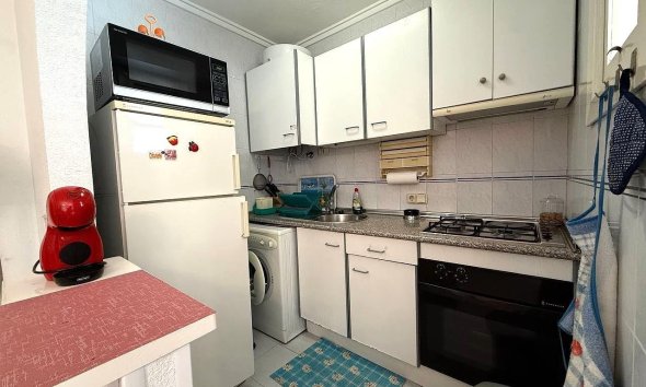 Resale - Apartment - Torrevieja - Acequion