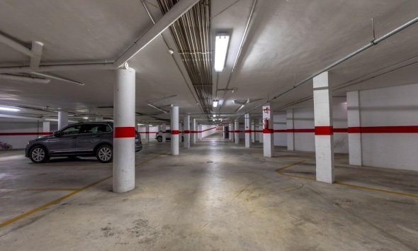 Resale - Apartment - Orihuela Costa - Campoamor