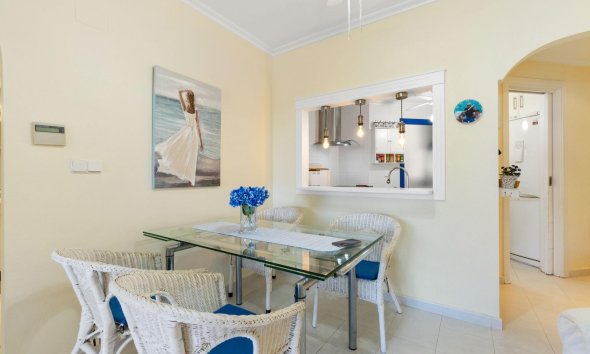 Resale - Apartment - Orihuela Costa - Campoamor