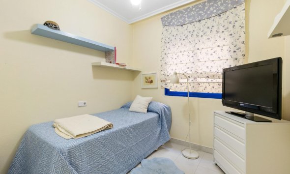 Resale - Apartment - Orihuela Costa - Campoamor