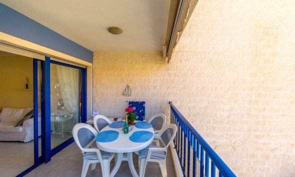 Resale - Apartment - Orihuela Costa - Campoamor