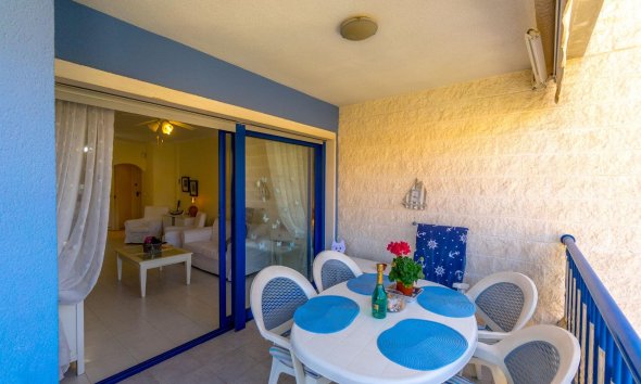 Resale - Apartment - Orihuela Costa - Campoamor
