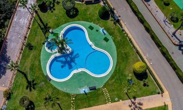 Resale - Apartment - Orihuela Costa - Campoamor