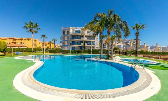 Resale - Apartment - Orihuela Costa - Campoamor