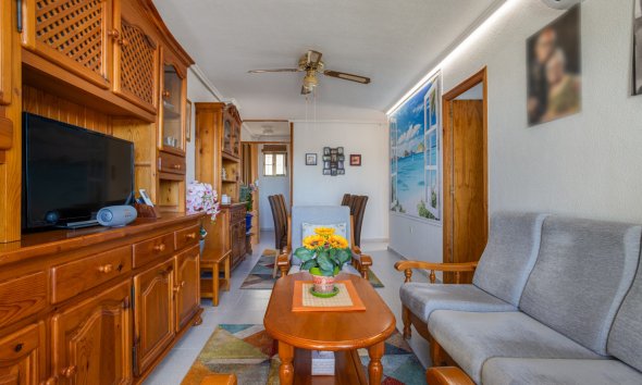Resale - Apartment - Torrevieja - La Siesta
