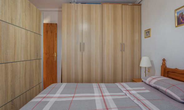 Resale - Apartment - Torrevieja - La Siesta