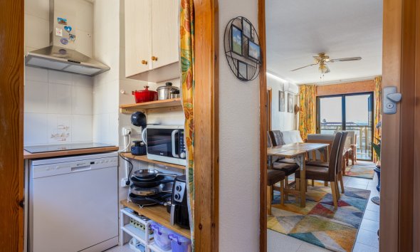 Resale - Apartment - Torrevieja - La Siesta