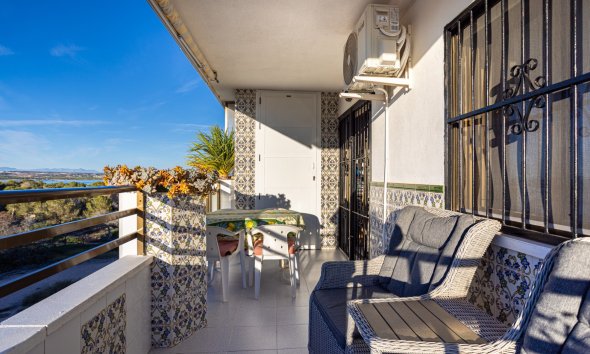 Resale - Apartment - Torrevieja - La Siesta