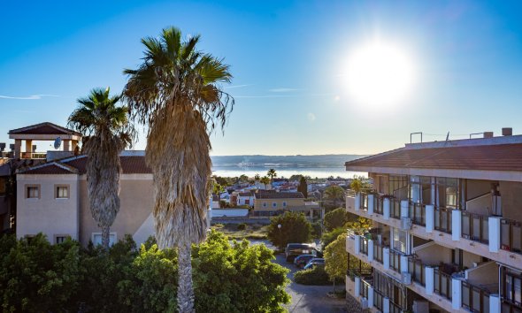 Resale - Apartment - Torrevieja - La Siesta