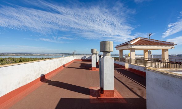 Resale - Apartment - Torrevieja - La Siesta