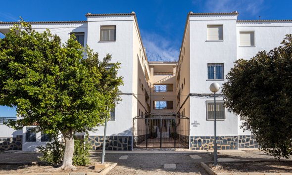 Resale - Apartment - Torrevieja - La Siesta