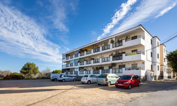 Resale - Apartment - Torrevieja - La Siesta