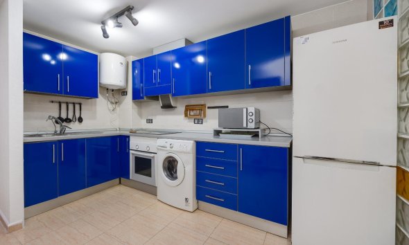 Resale - Apartment - Torrevieja - Playa del cura