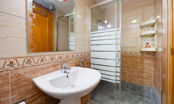 Resale - Apartment - Torrevieja - Playa del cura