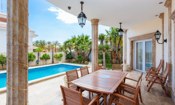 Resale - Villa - Orihuela Costa - Cabo Roig