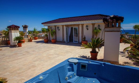 Resale - Villa - Orihuela Costa - Cabo Roig