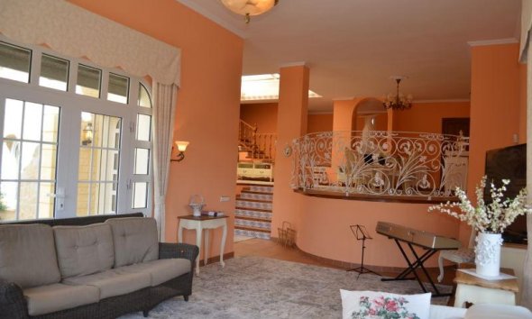 Resale - Villa - Orihuela Costa - Dehesa De Campoamor