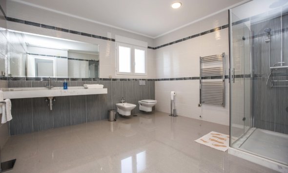 Resale - Villa - Orihuela Costa - Cabo Roig