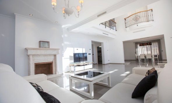 Resale - Villa - Orihuela Costa - Cabo Roig