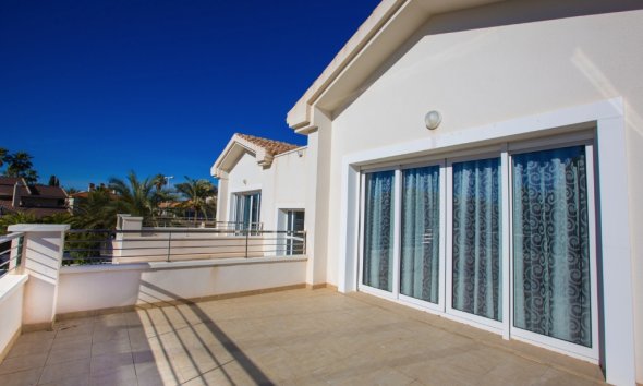 Resale - Villa - Orihuela Costa - Cabo Roig