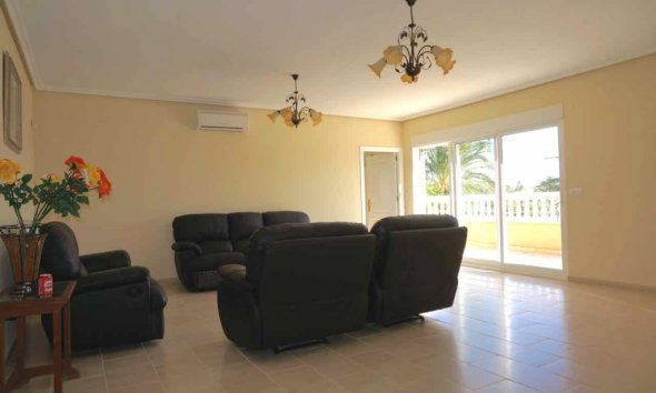 Resale - Villa - Orihuela Costa - Cabo Roig