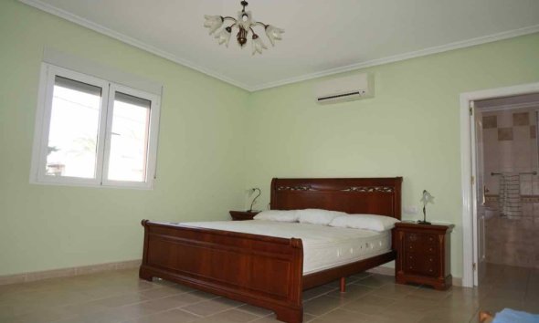 Resale - Villa - Orihuela Costa - Cabo Roig