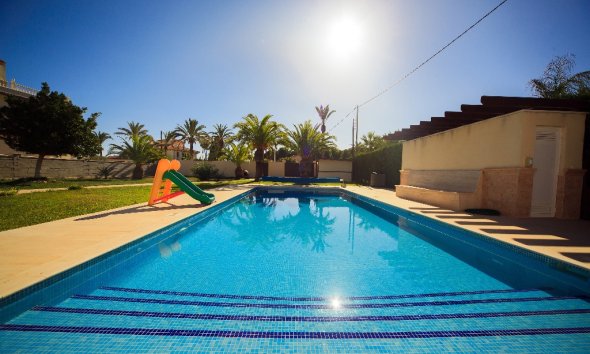 Resale - Villa - Orihuela Costa - Cabo Roig