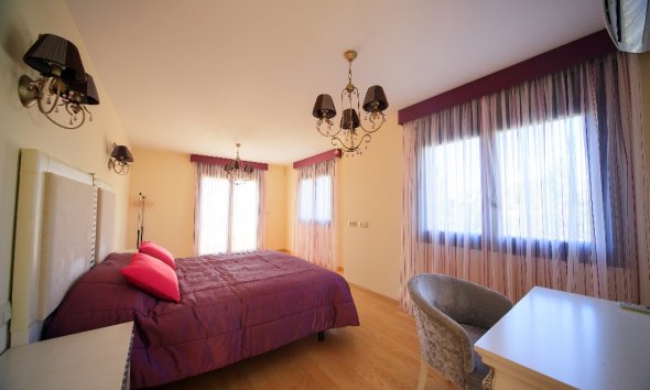 Resale - Villa - Orihuela Costa - Cabo Roig