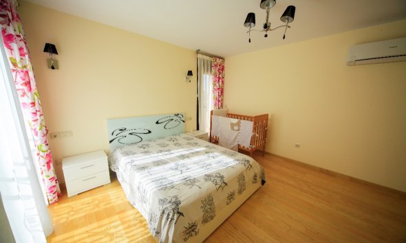 Resale - Villa - Orihuela Costa - Cabo Roig