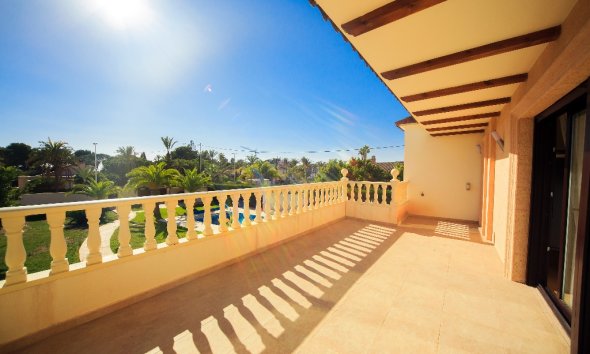 Resale - Villa - Orihuela Costa - Cabo Roig