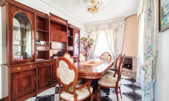 Rynek Wtórny - Willa - Ciudad Quesada