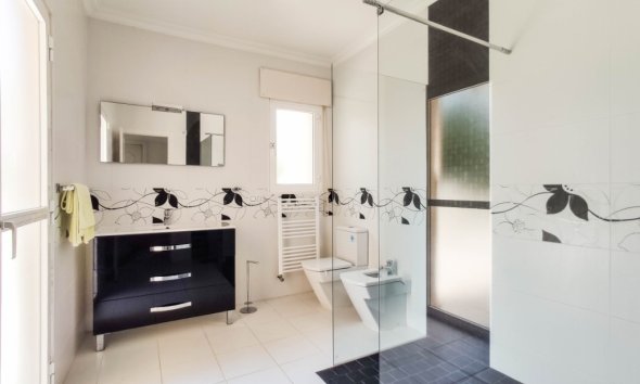 Rynek Wtórny - Willa - Ciudad Quesada