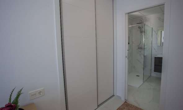 Rynek Pierwotny - Willa - Los Montesinos - La Herada