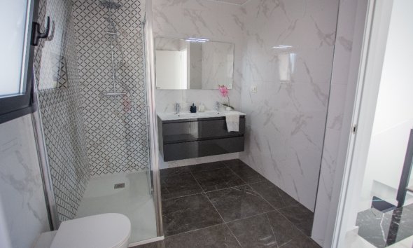 Rynek Pierwotny - Willa - Los Montesinos - La Herada