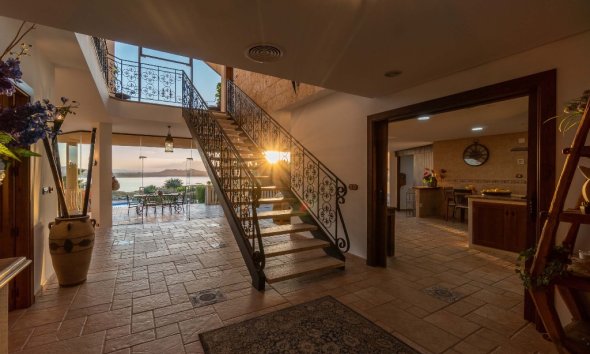 Resale - Villa - Costa Blanca - Orihuela Costa