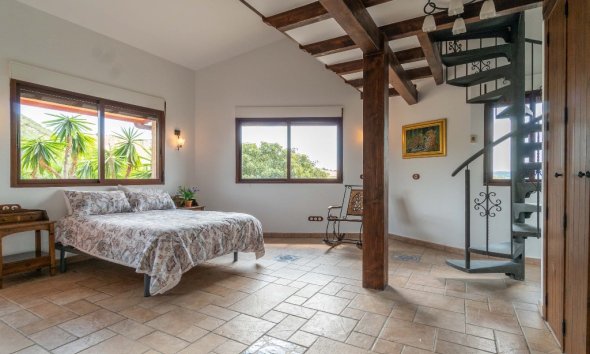 Resale - Villa - Costa Blanca - Orihuela Costa