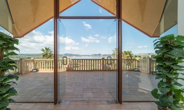 Resale - Villa - Costa Blanca - Orihuela Costa