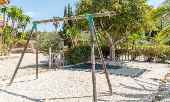 Resale - Villa - Costa Blanca - Orihuela Costa