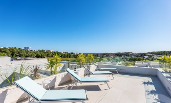 Resale - Villa - Las Colinas - Las Colinas Golf