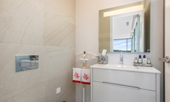 Resale - Villa - Las Colinas - Las Colinas Golf