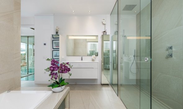 Resale - Villa - Las Colinas - Las Colinas Golf