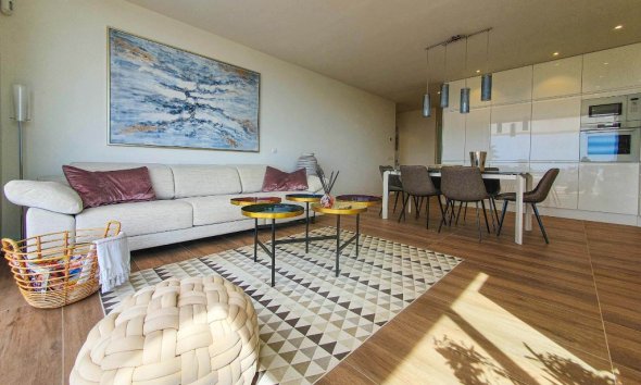 Resale - Apartment - Las Colinas - Las Colinas Golf